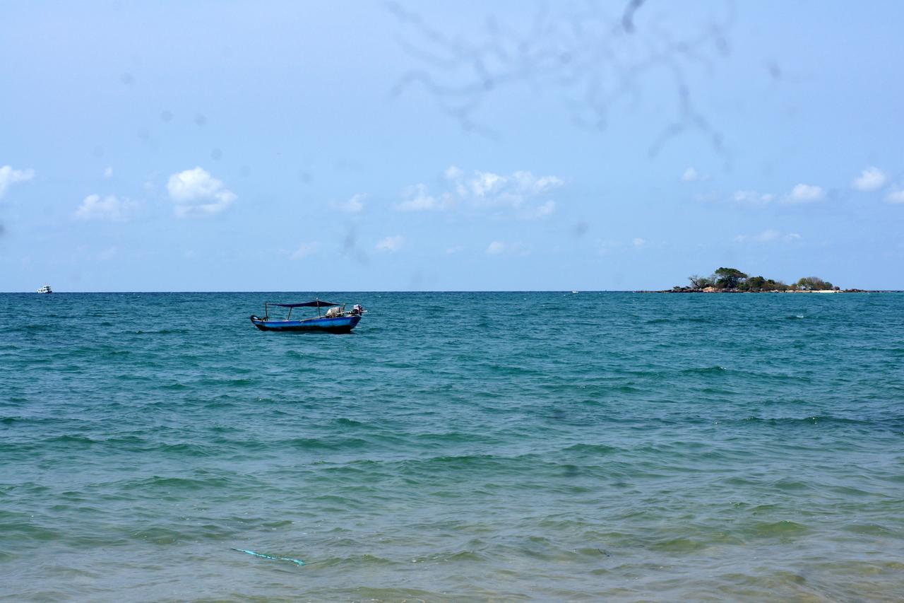 Gold Sand Beach Bungalow Duong Dong Exterior foto